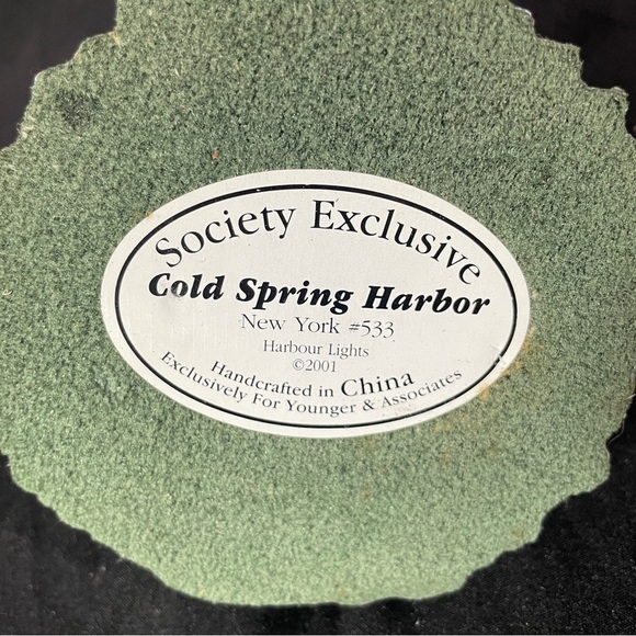 Harbour Lights, Cold Spring Harbor lighthouse - Picture 8 of 9